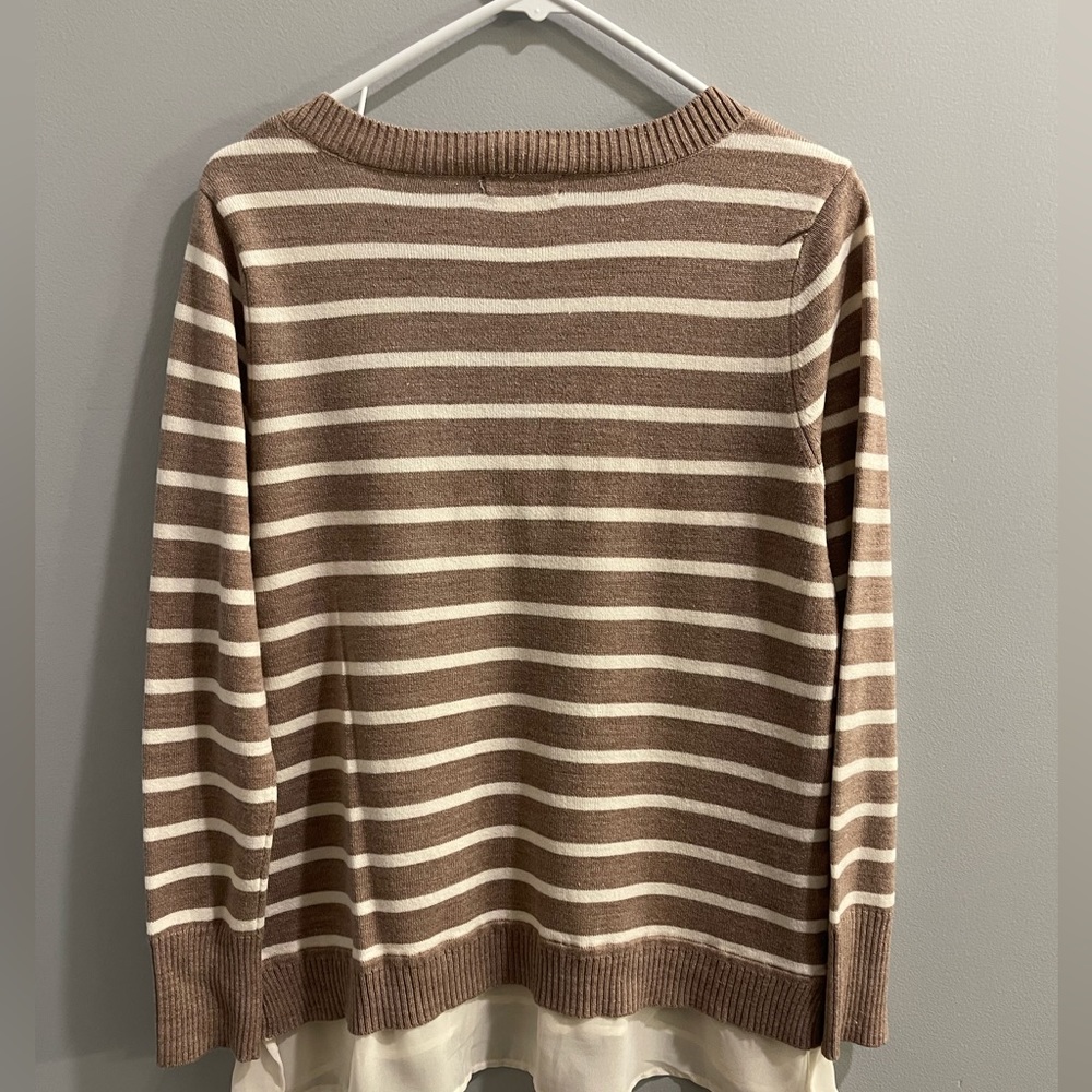 New York & Company light sweater Medium